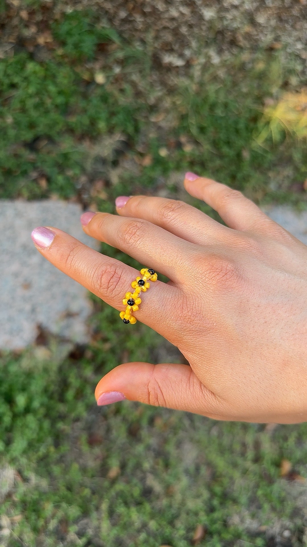 Yellow floral ring