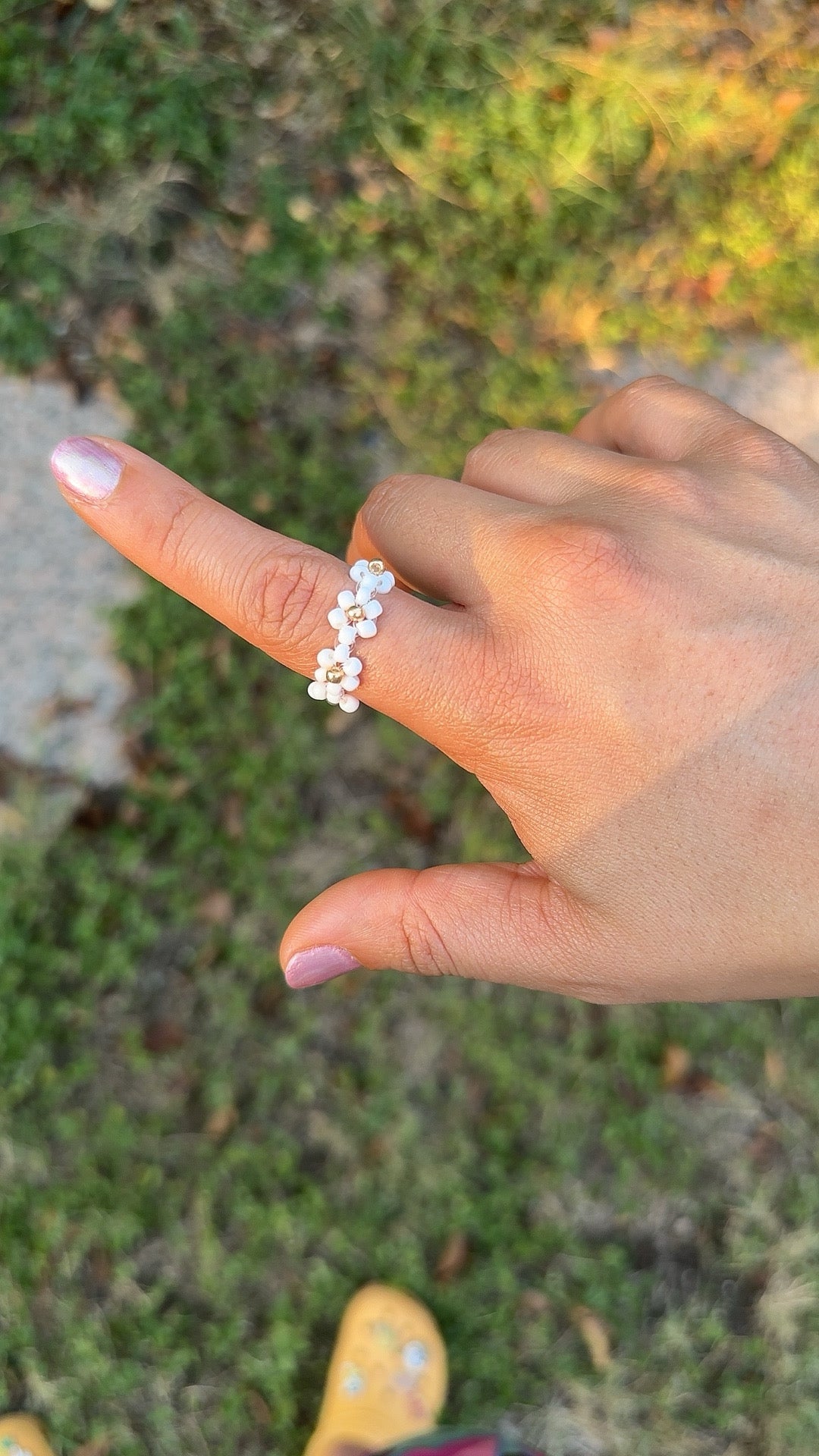 White floral ring